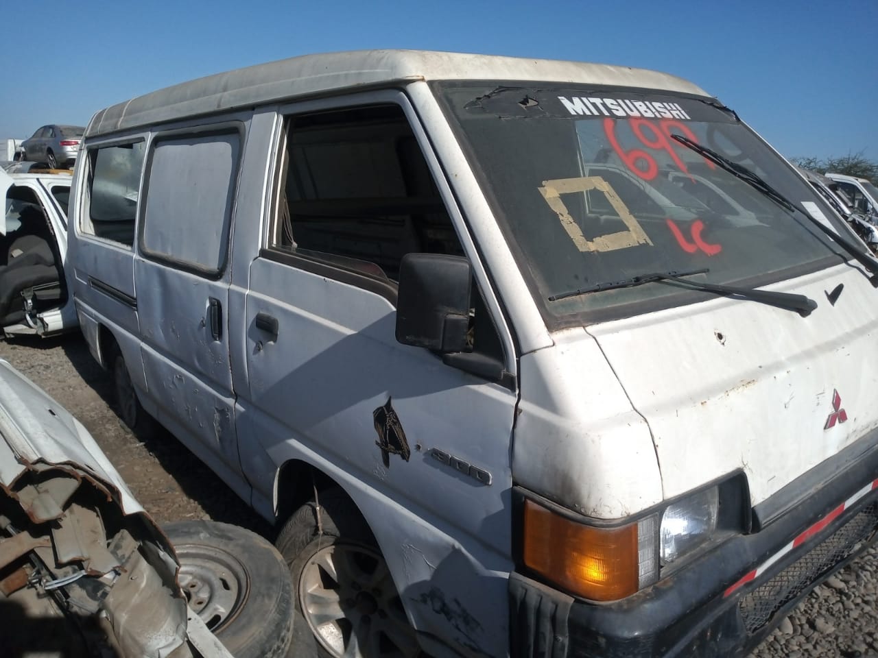  Mitsubishi L300 1999    EN DESARME